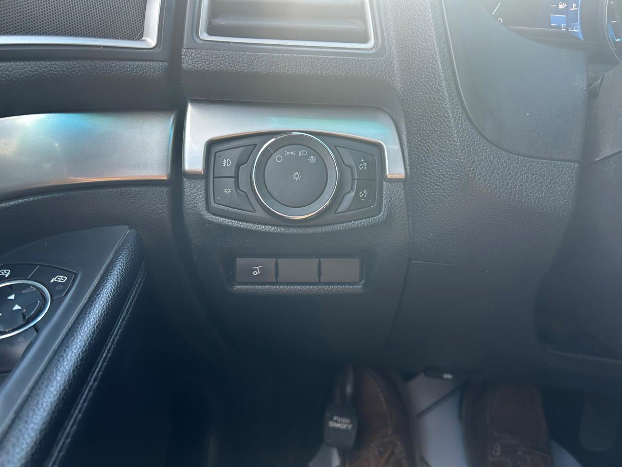 Ford Explorer XLT 4WD 2017