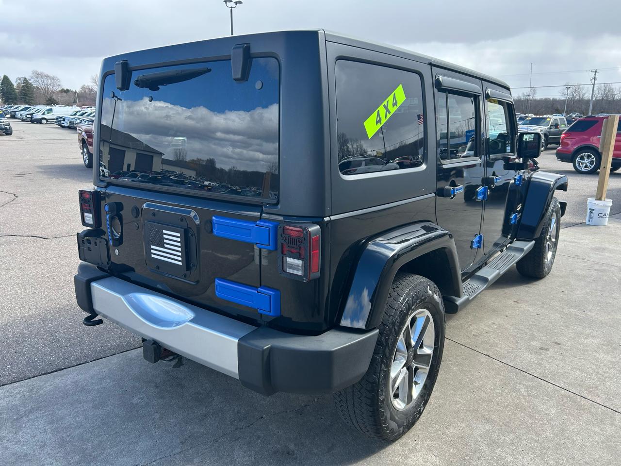 Jeep Wrangler Unlimited Sahara 4WD 2014