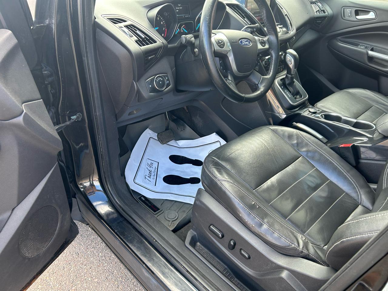 Ford Escape Titanium 4WD 2014