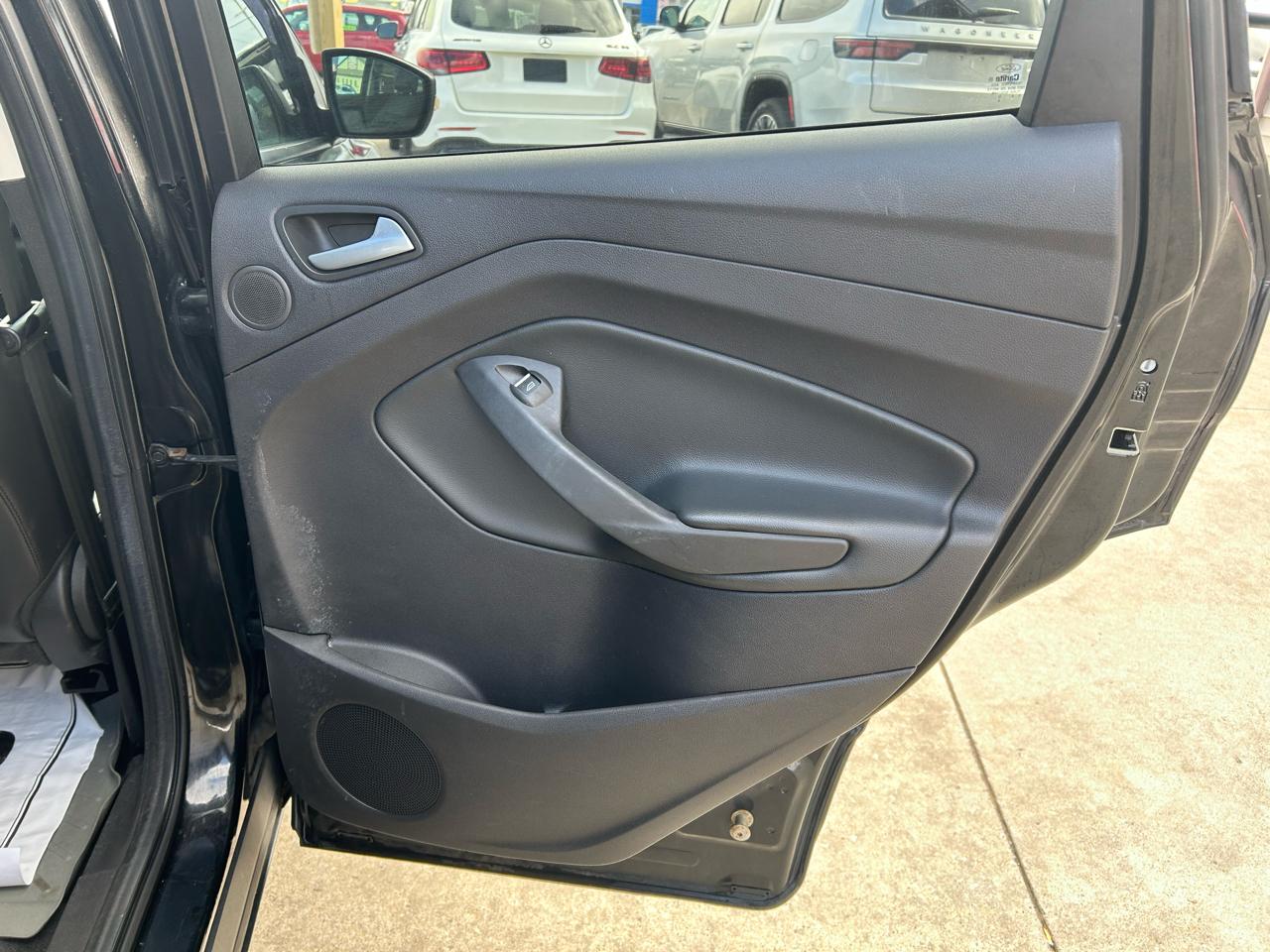 Ford Escape Titanium 4WD 2014