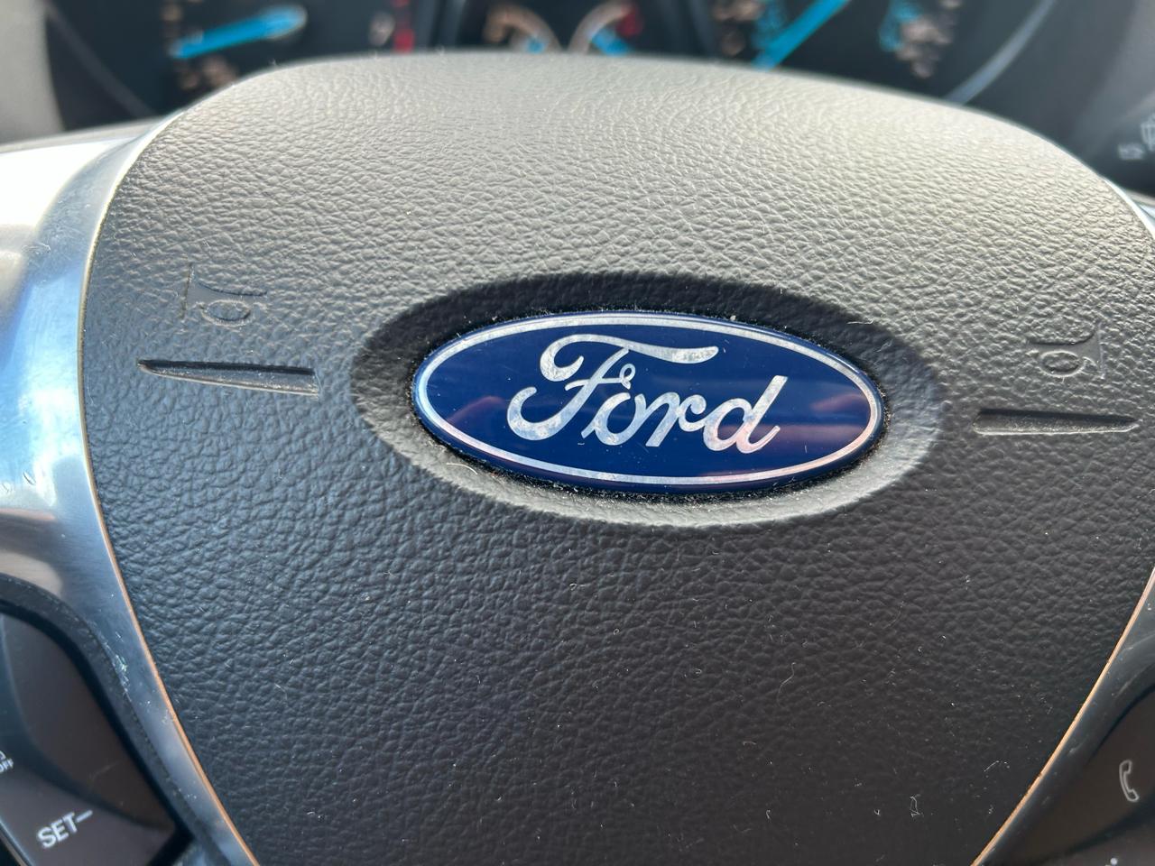 Ford Escape Titanium 4WD 2014