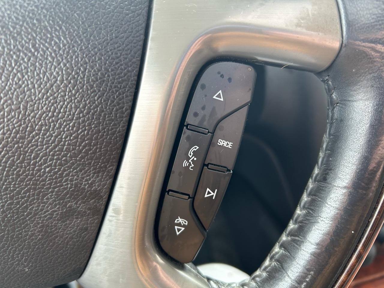 GMC Yukon Denali 4WD 2011