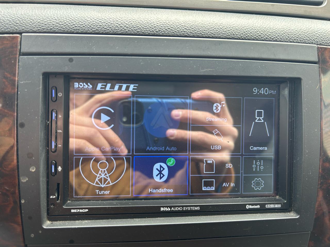 GMC Yukon Denali 4WD 2011