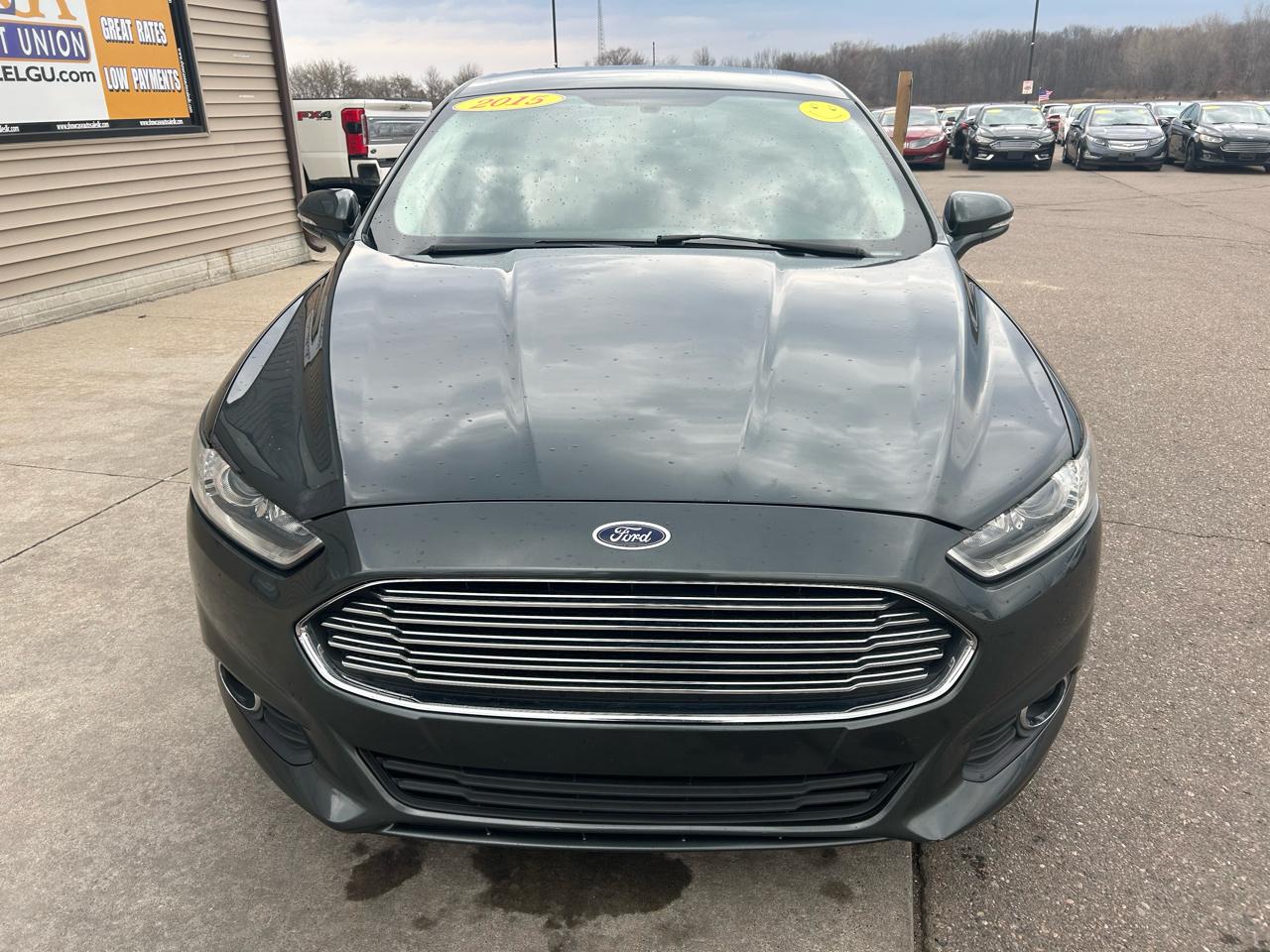 Ford Fusion SE 2015
