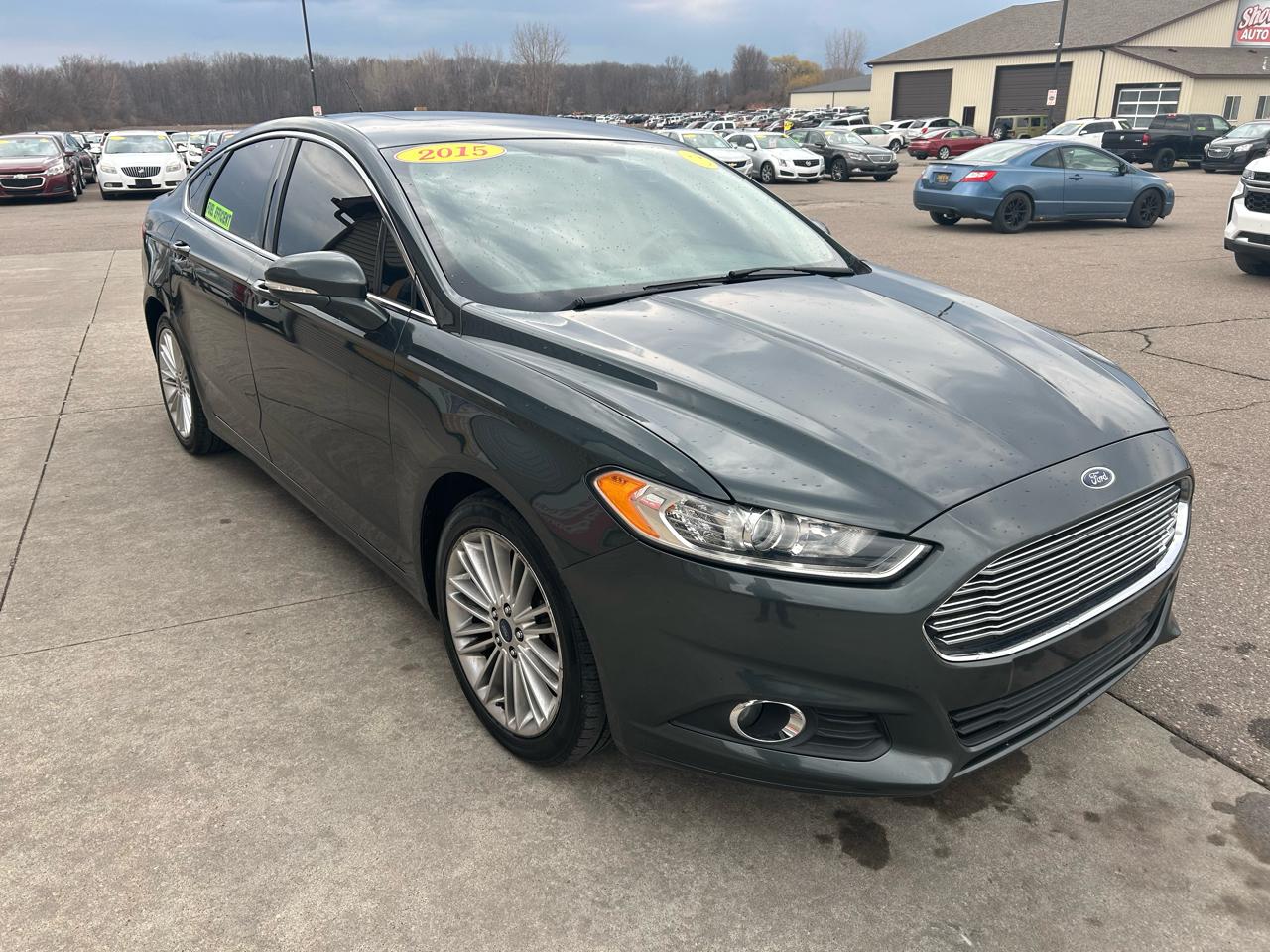 Ford Fusion SE 2015