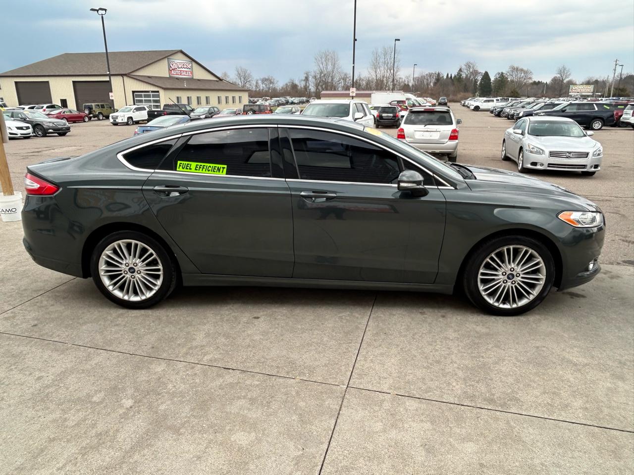 Ford Fusion SE 2015