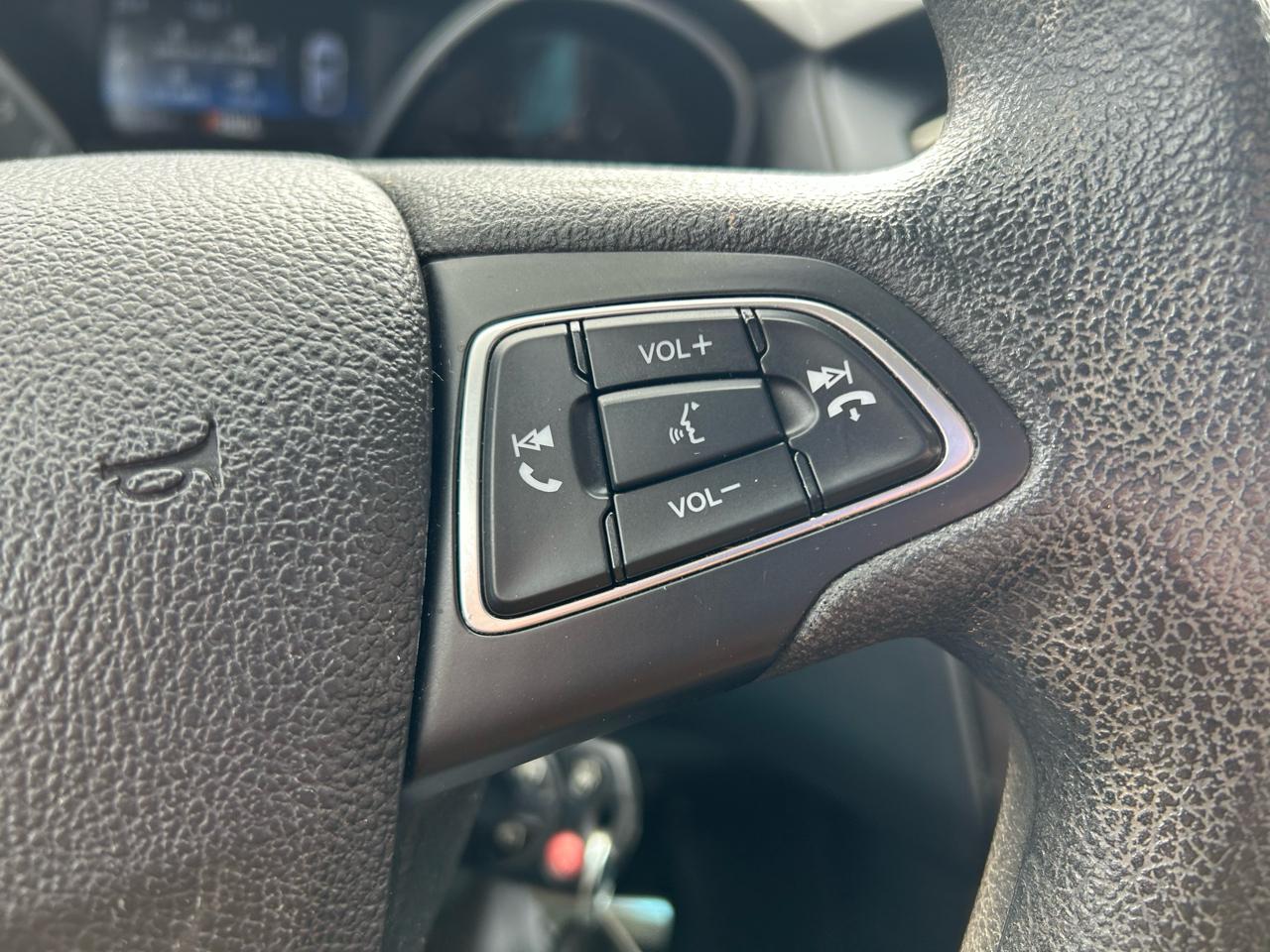 Ford Focus SE Hatch 2015