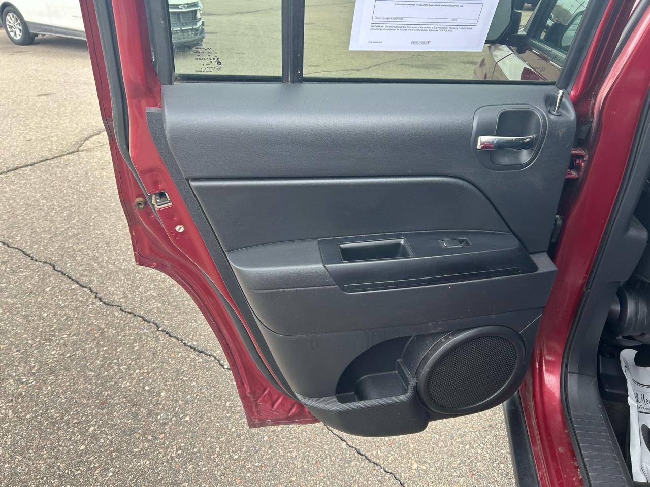 Jeep Patriot Latitude 2WD 2016