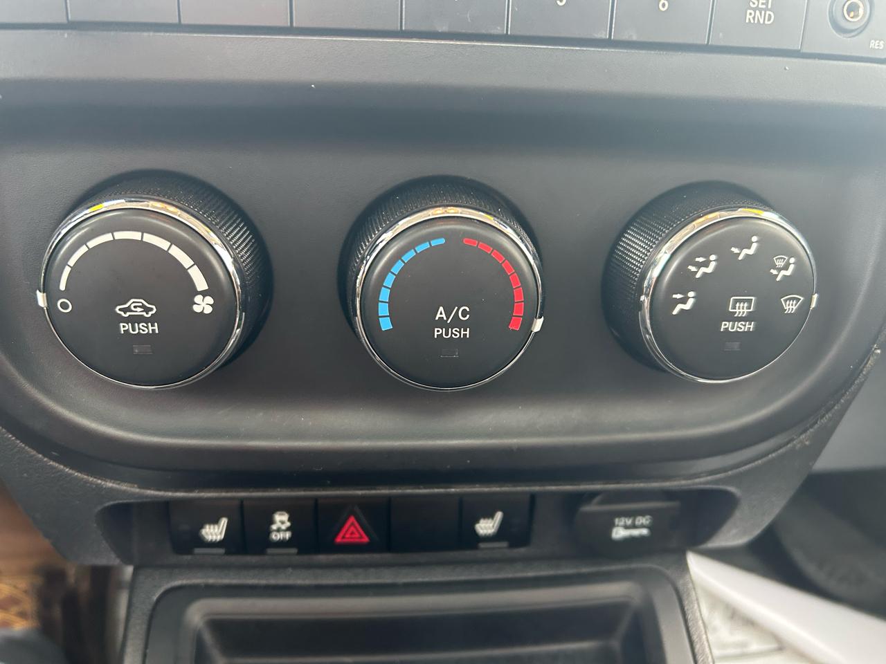 Jeep Patriot Latitude 2WD 2016