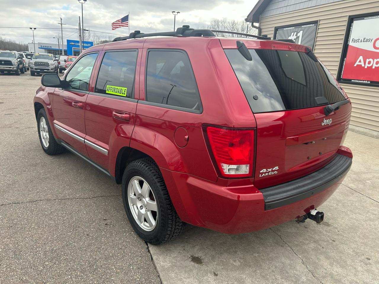Jeep Grand Cherokee Laredo 4WD 2010