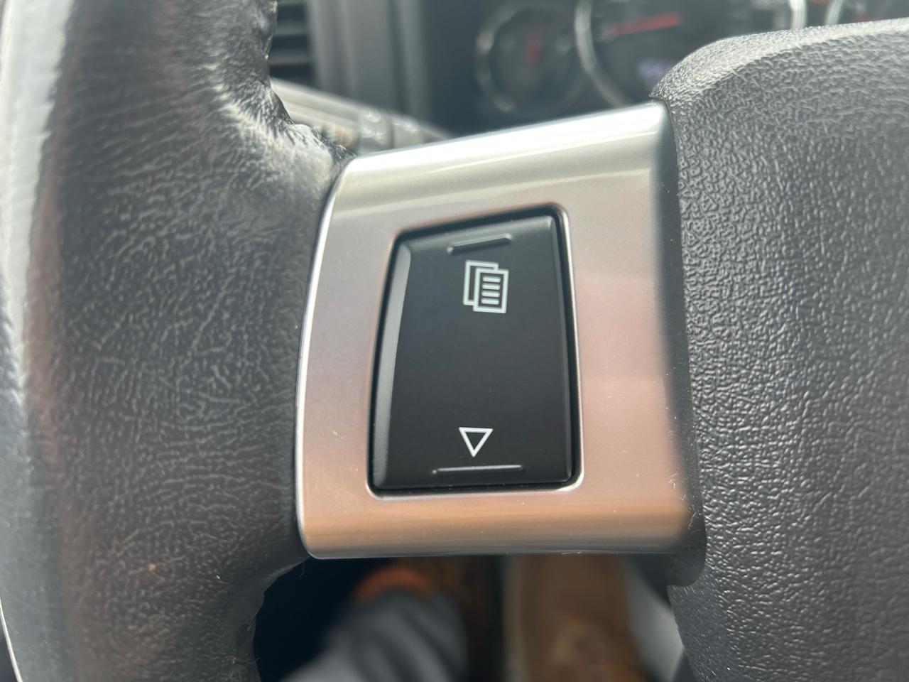 Jeep Grand Cherokee Laredo 4WD 2010