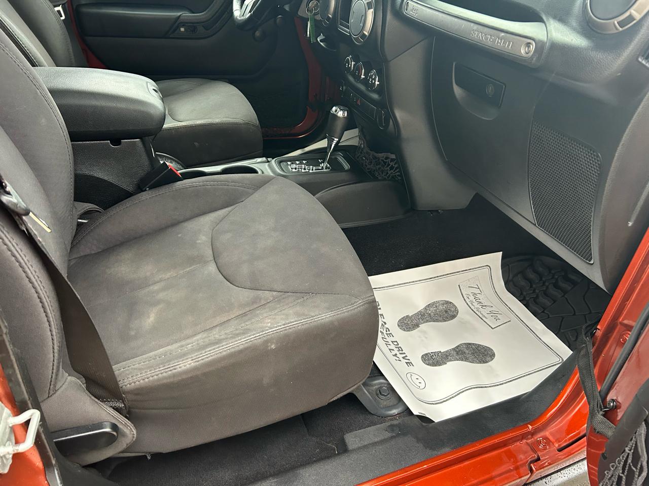 Jeep Wrangler Unlimited Sport 4WD 2014