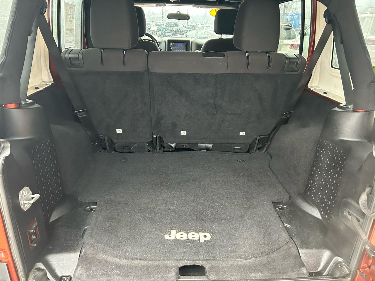 Jeep Wrangler Unlimited Sport 4WD 2014