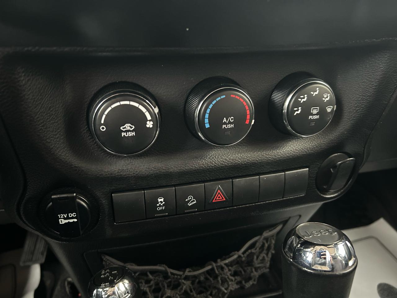 Jeep Wrangler Unlimited Sport 4WD 2014