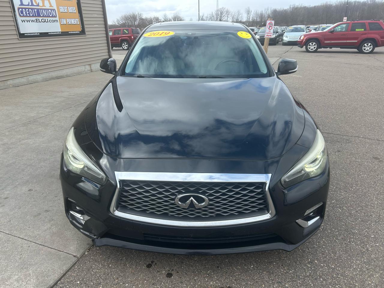 Infiniti Q50 3.0t LUXE AWD 2019