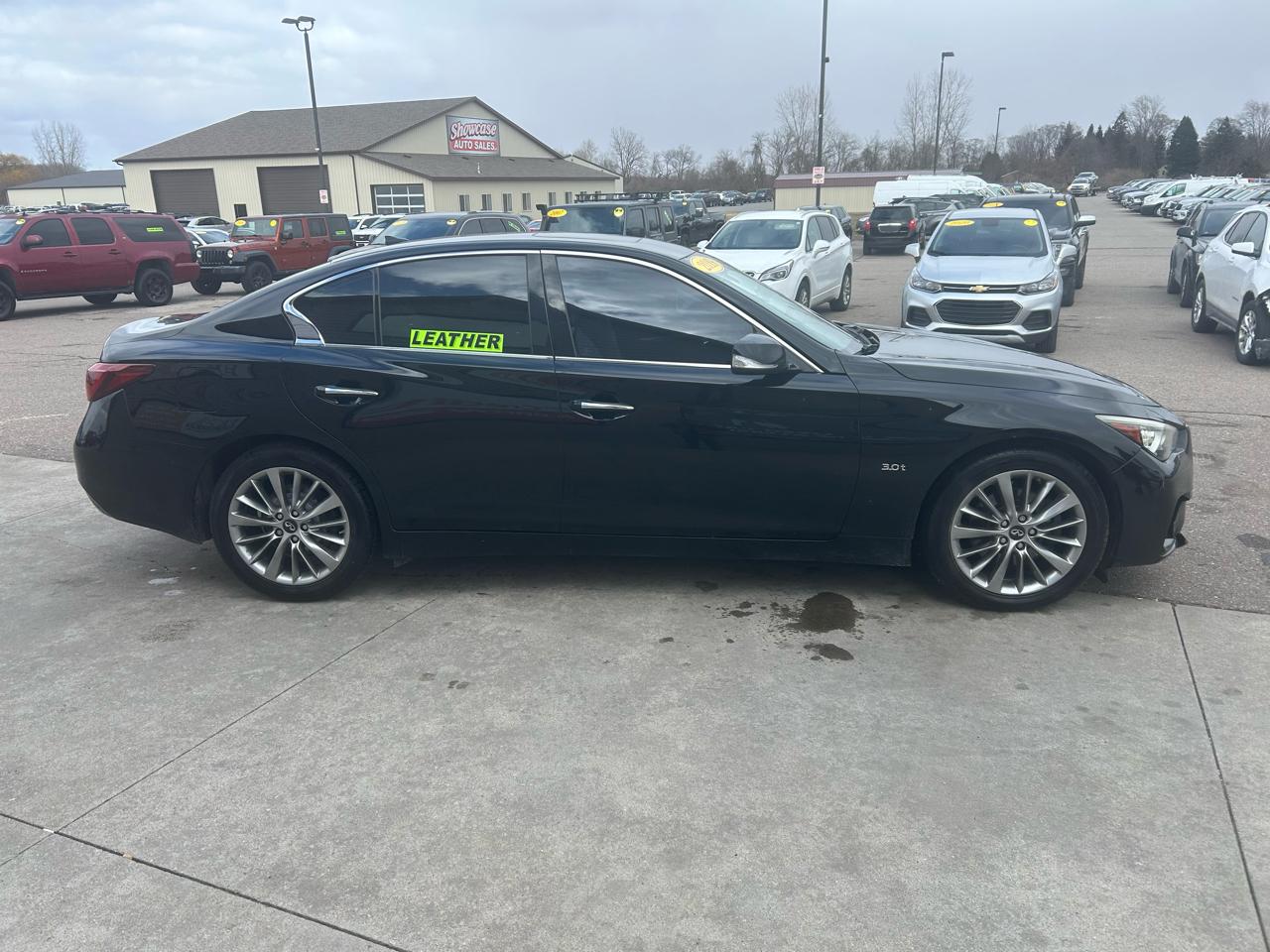 Infiniti Q50 3.0t LUXE AWD 2019