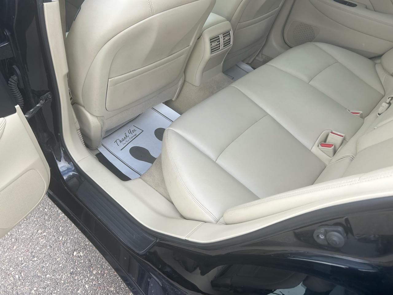 Infiniti Q50 3.0t LUXE AWD 2019