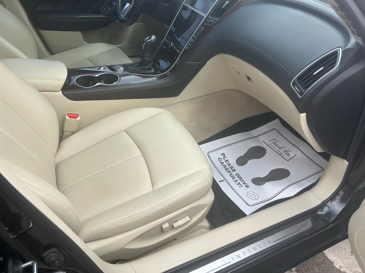 Infiniti Q50 3.0t LUXE AWD 2019