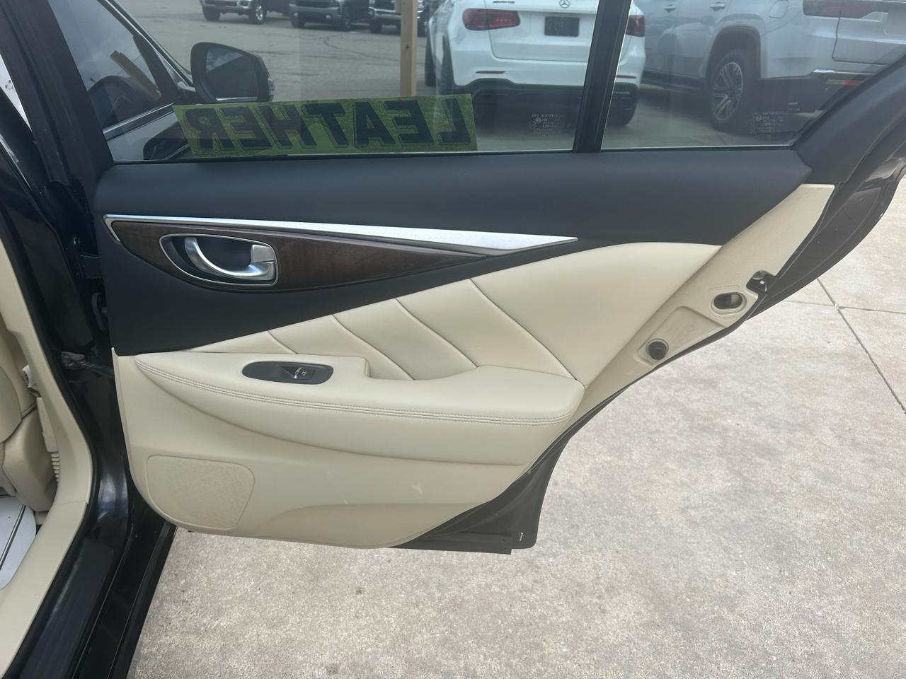 Infiniti Q50 3.0t LUXE AWD 2019