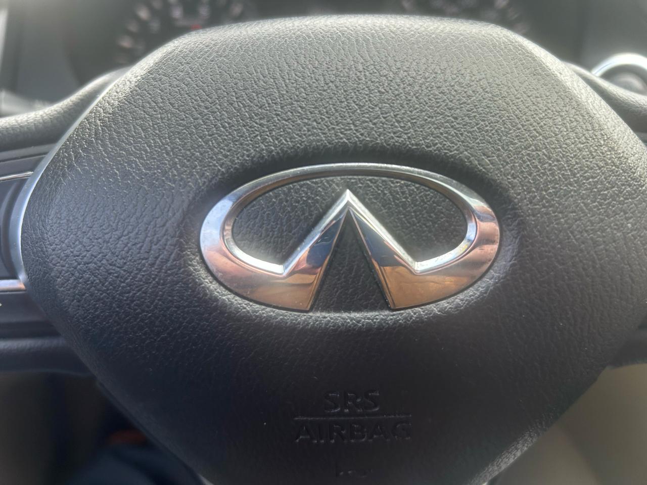 Infiniti Q50 3.0t LUXE AWD 2019