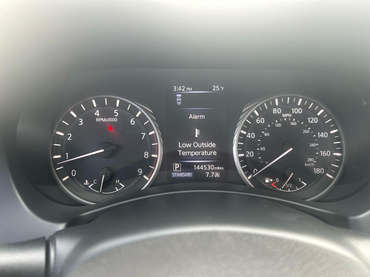 Infiniti Q50 3.0t LUXE AWD 2019