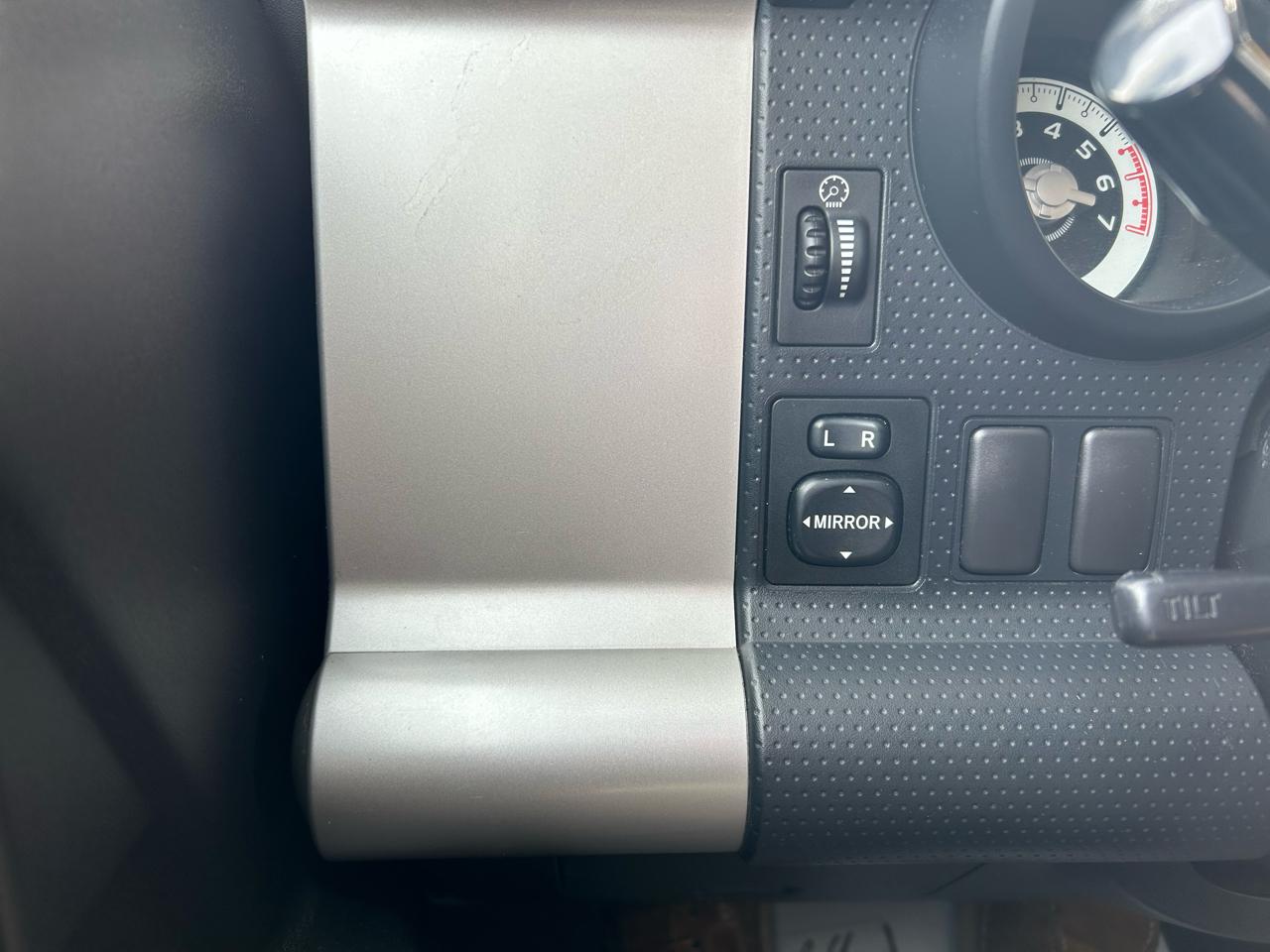 Toyota FJ Cruiser 4WD AT 2007