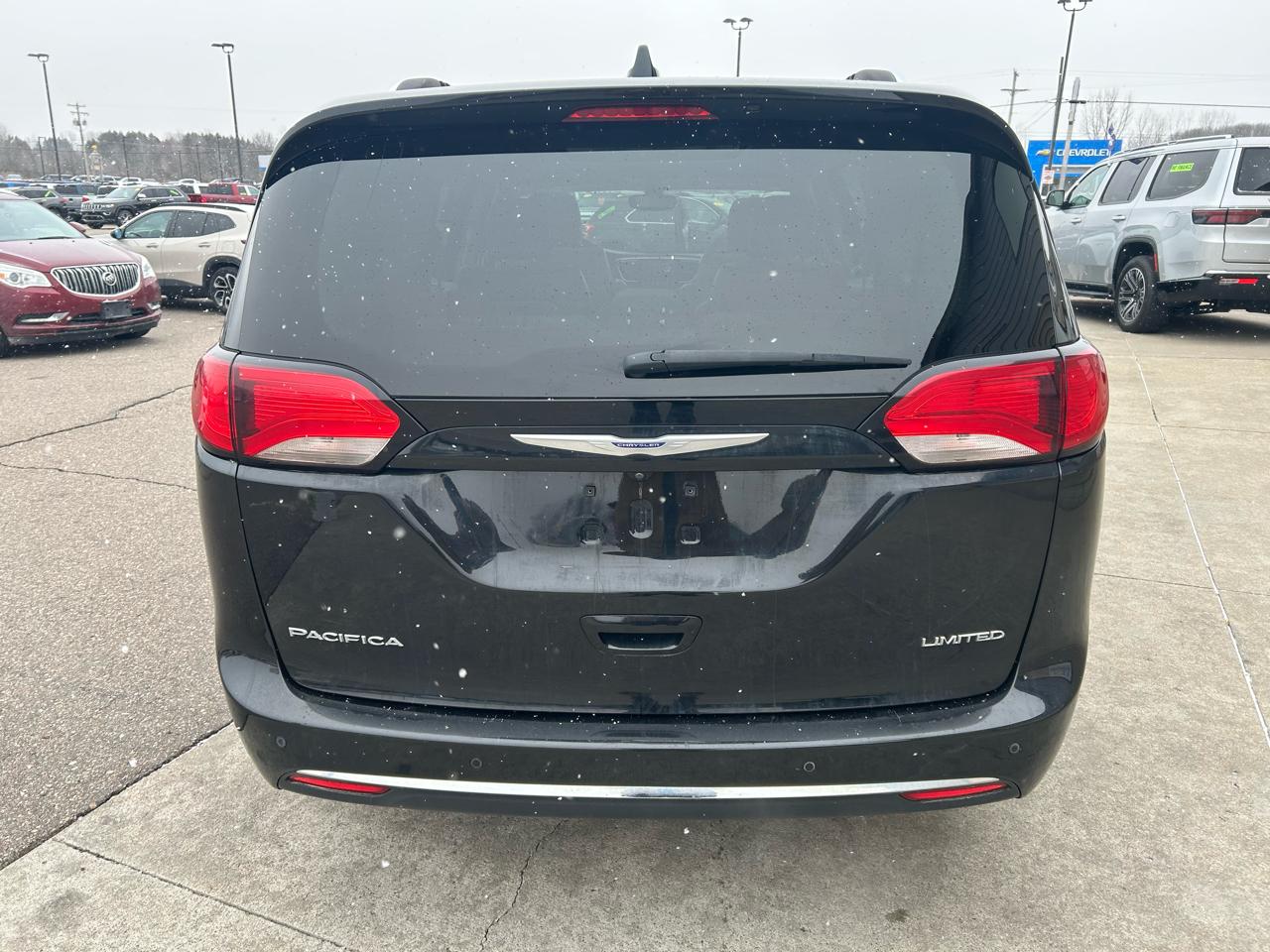 Chrysler Pacifica Limited 2020