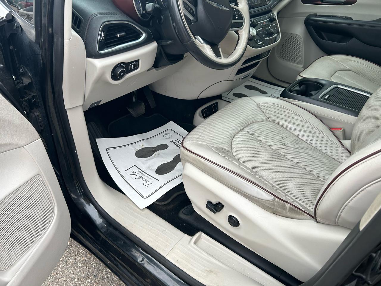 Chrysler Pacifica Limited 2020