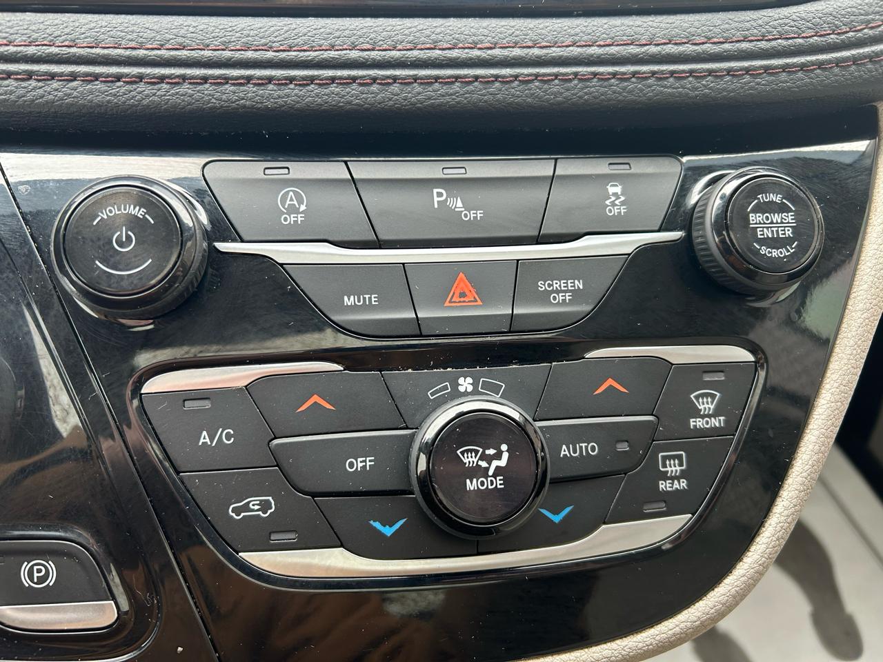 Chrysler Pacifica Limited 2020