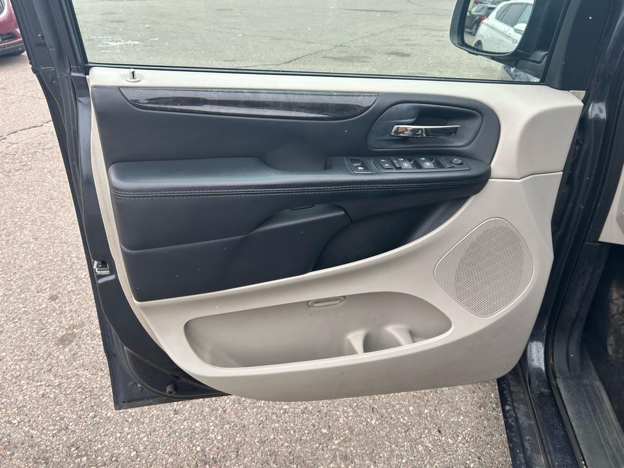 Dodge Grand Caravan SE 2014