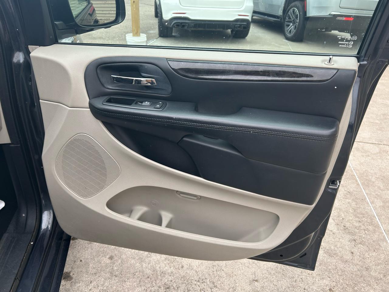 Dodge Grand Caravan SE 2014