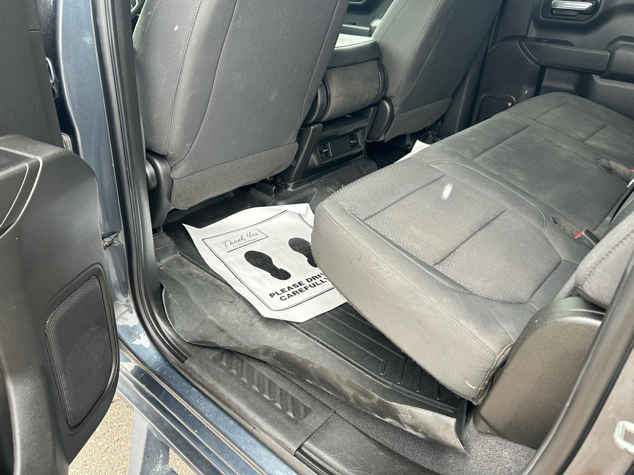 Chevrolet Silverado 1500 Custom Crew Cab Long Box 4WD 2020