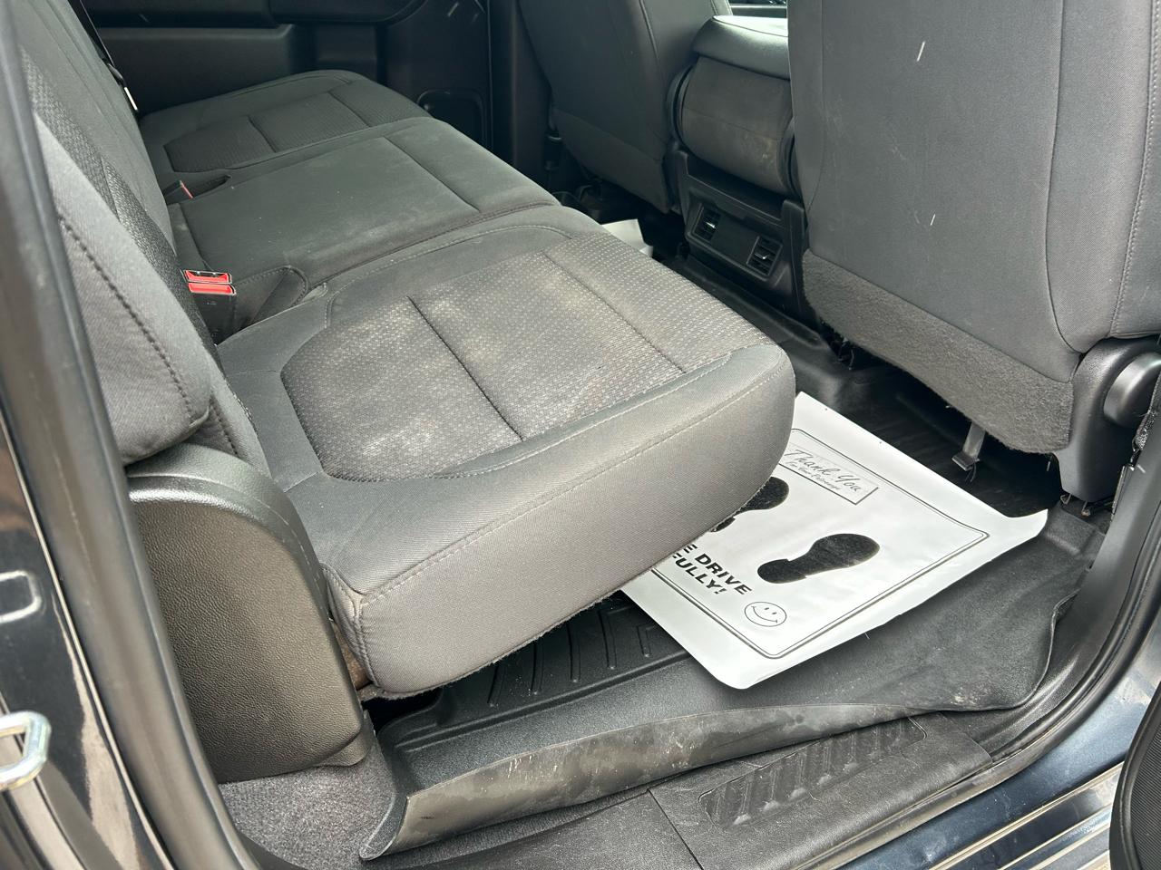 Chevrolet Silverado 1500 Custom Crew Cab Long Box 4WD 2020