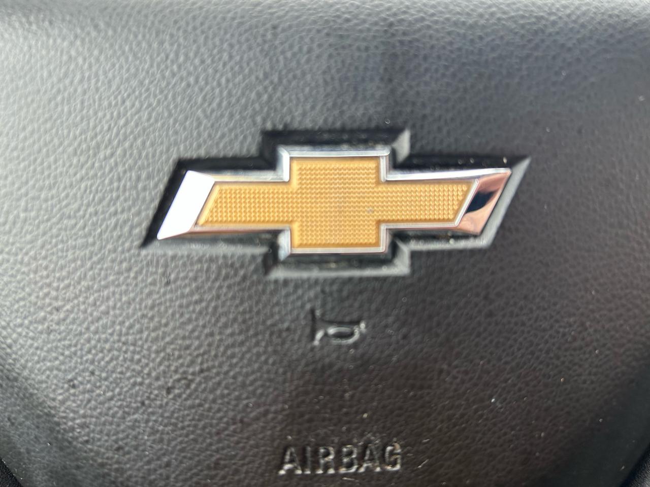 Chevrolet Silverado 1500 Custom Crew Cab Long Box 4WD 2020