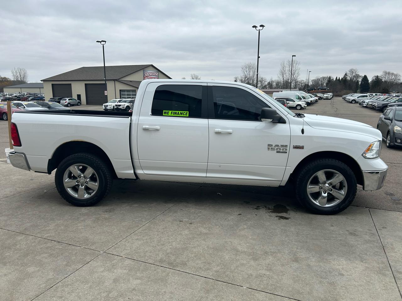 RAM 1500 Classic Tradesman Crew Cab SWB 4WD 2019
