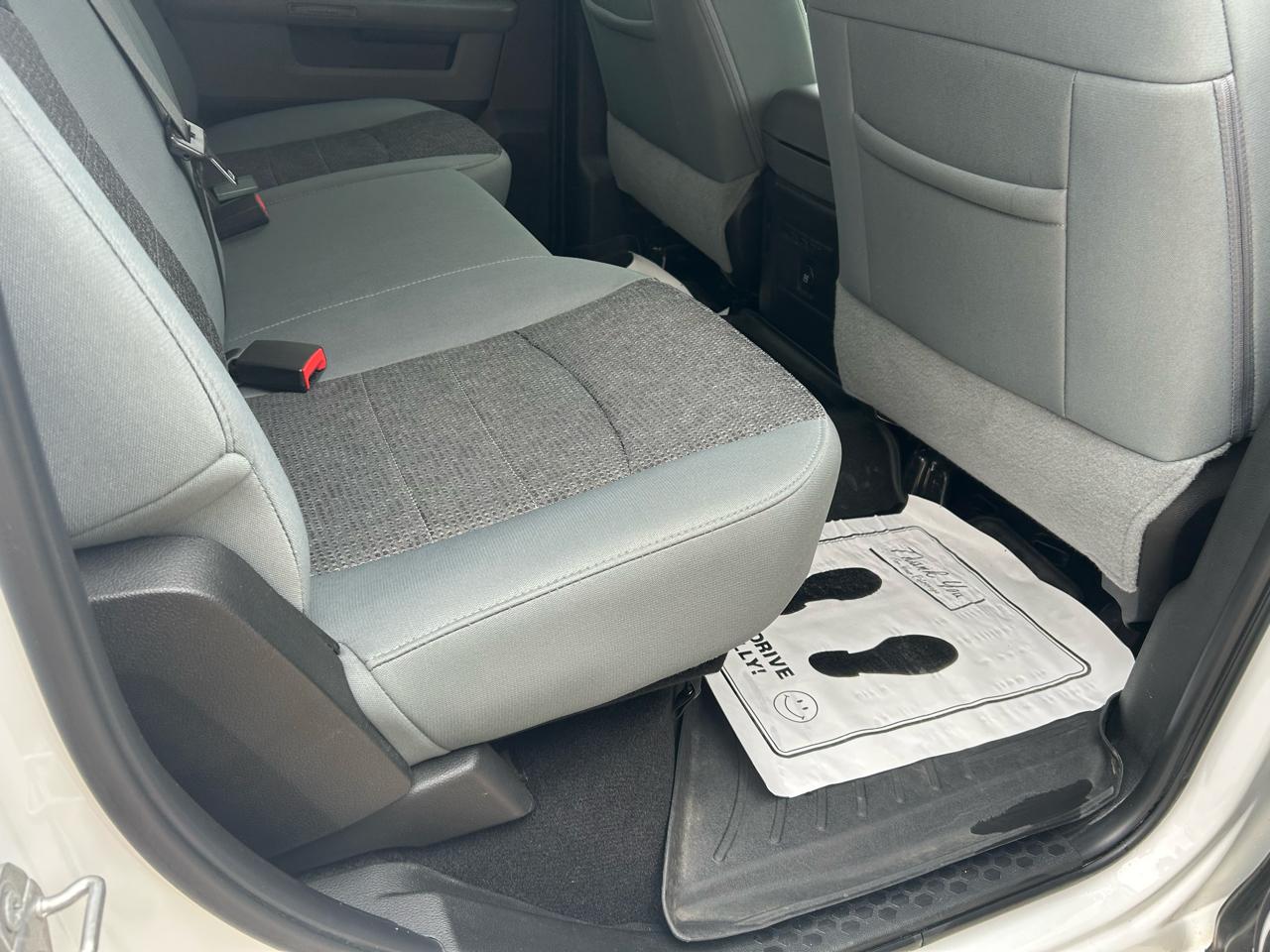 RAM 1500 Classic Tradesman Crew Cab SWB 4WD 2019