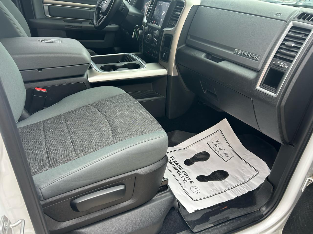 RAM 1500 Classic Tradesman Crew Cab SWB 4WD 2019