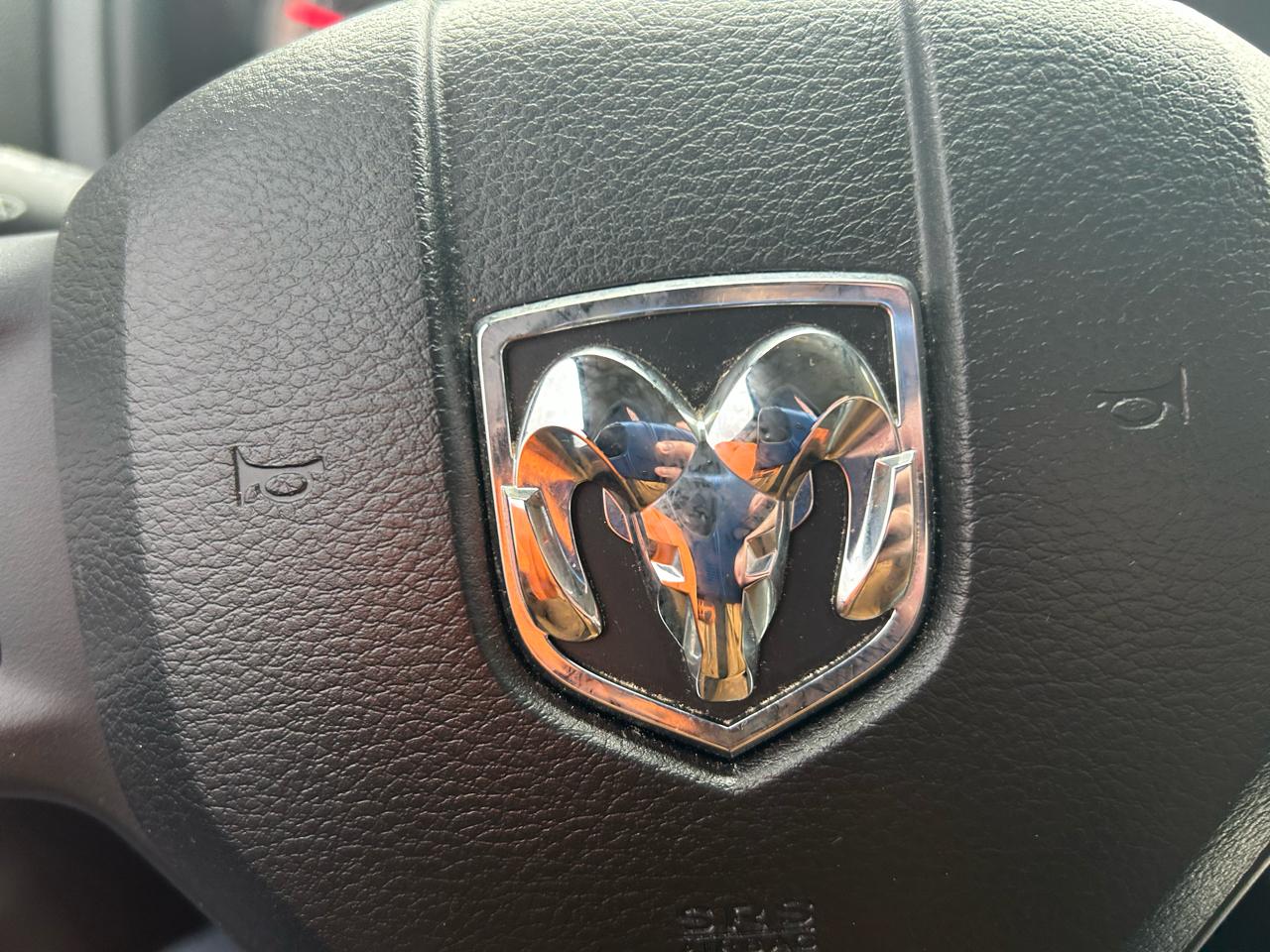 RAM 1500 Classic Tradesman Crew Cab SWB 4WD 2019