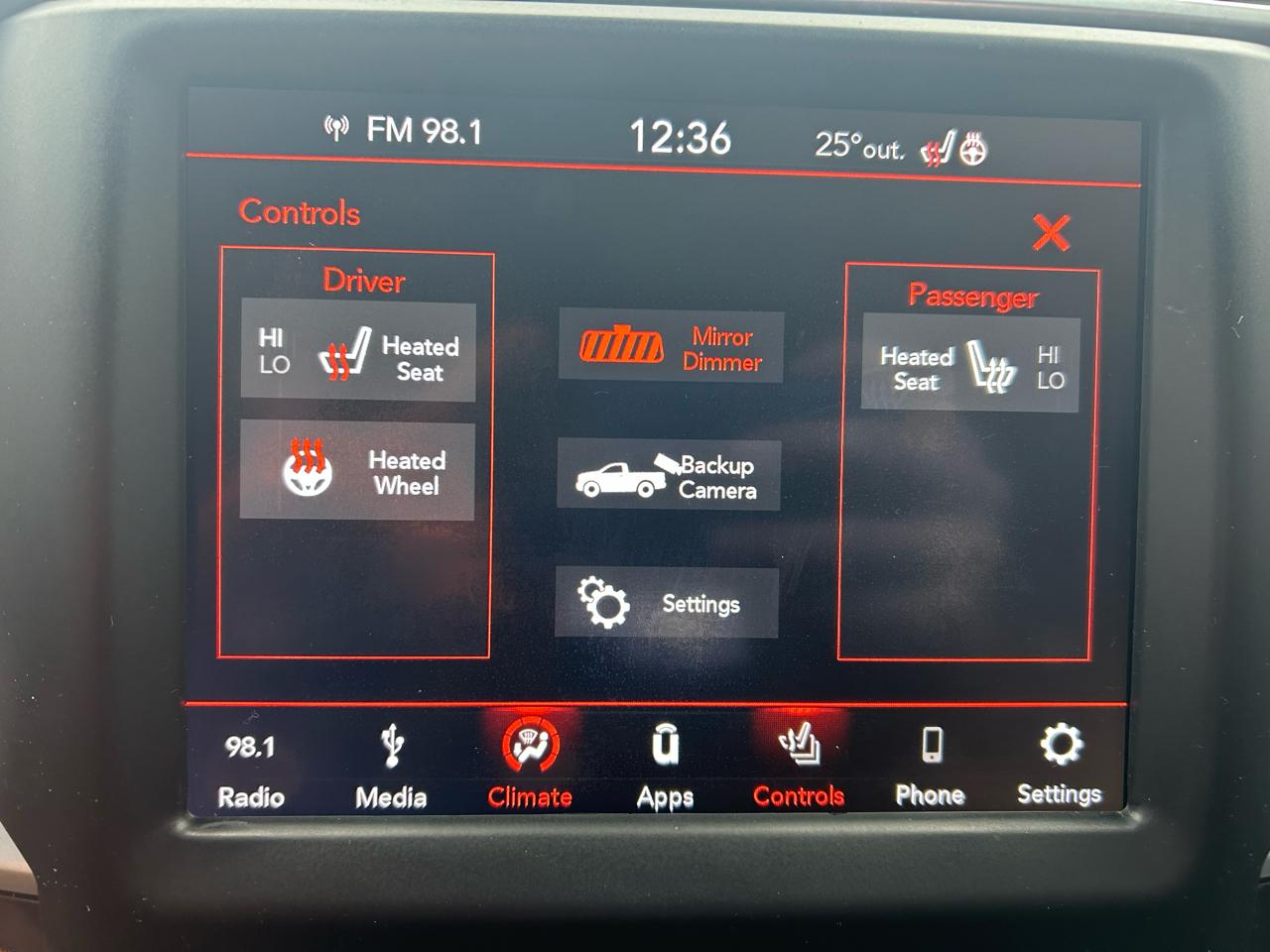 RAM 1500 Classic Tradesman Crew Cab SWB 4WD 2019