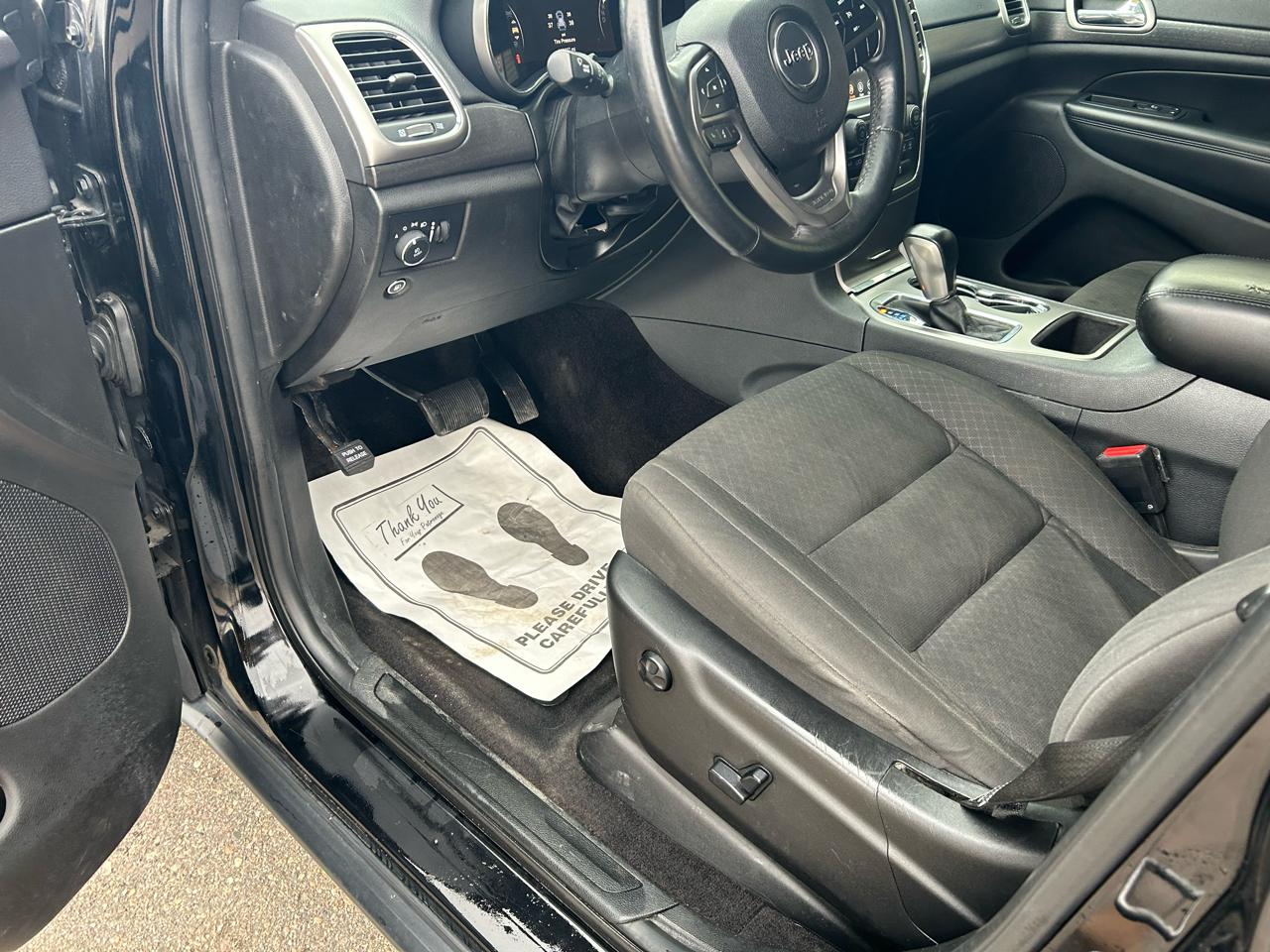 Jeep Grand Cherokee Laredo 4WD 2018