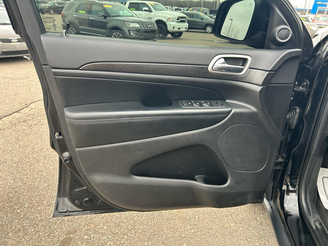 Jeep Grand Cherokee Laredo 4WD 2018