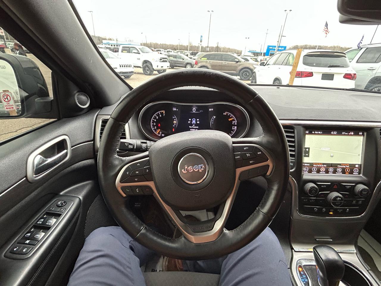 Jeep Grand Cherokee Laredo 4WD 2018