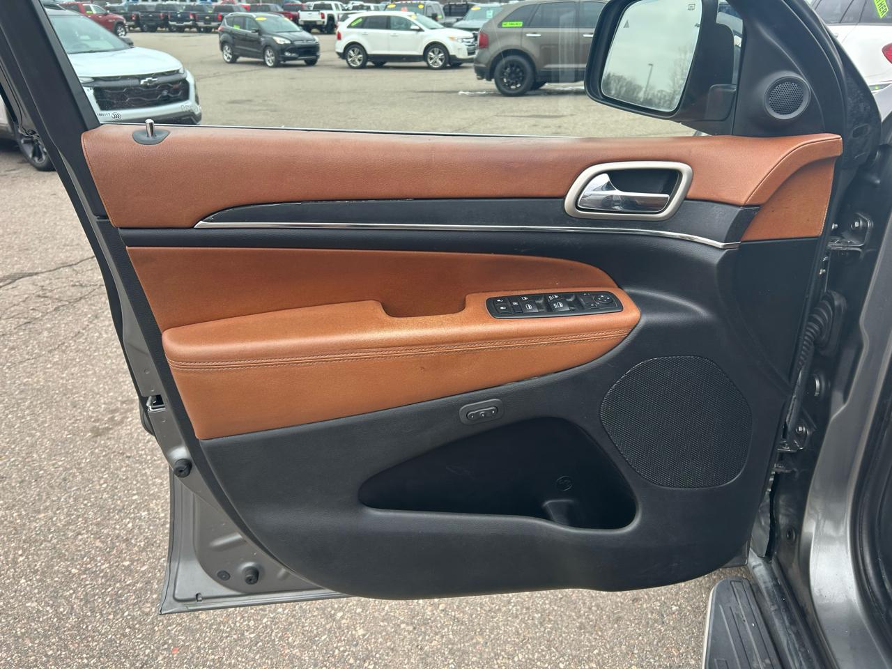 Jeep Grand Cherokee Overland 4WD 2011