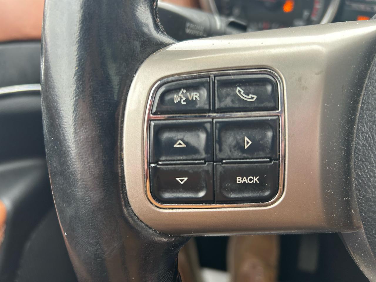 Jeep Grand Cherokee Overland 4WD 2011