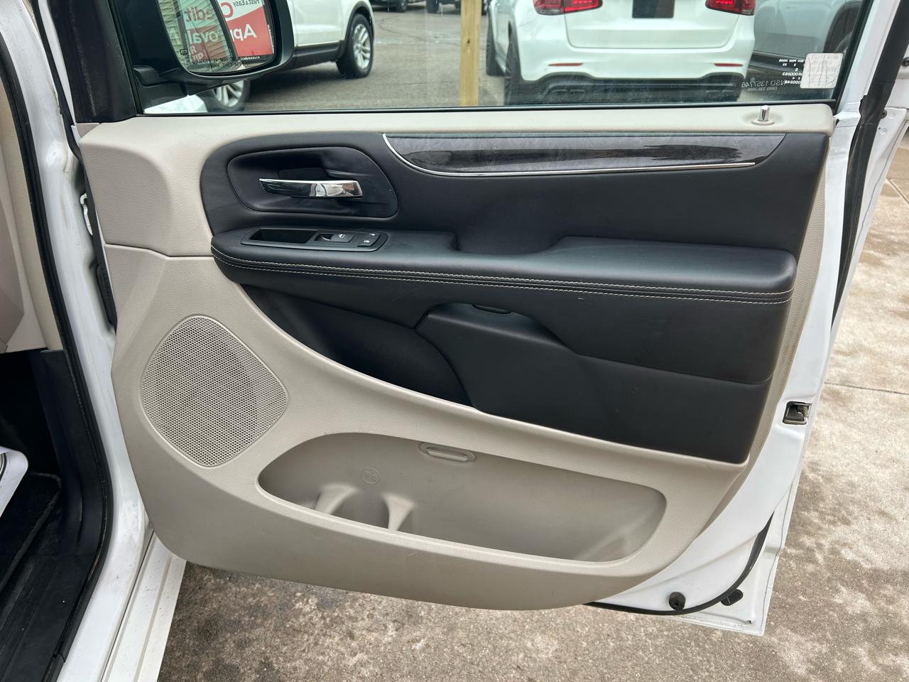 Chrysler Town & Country Touring 2014