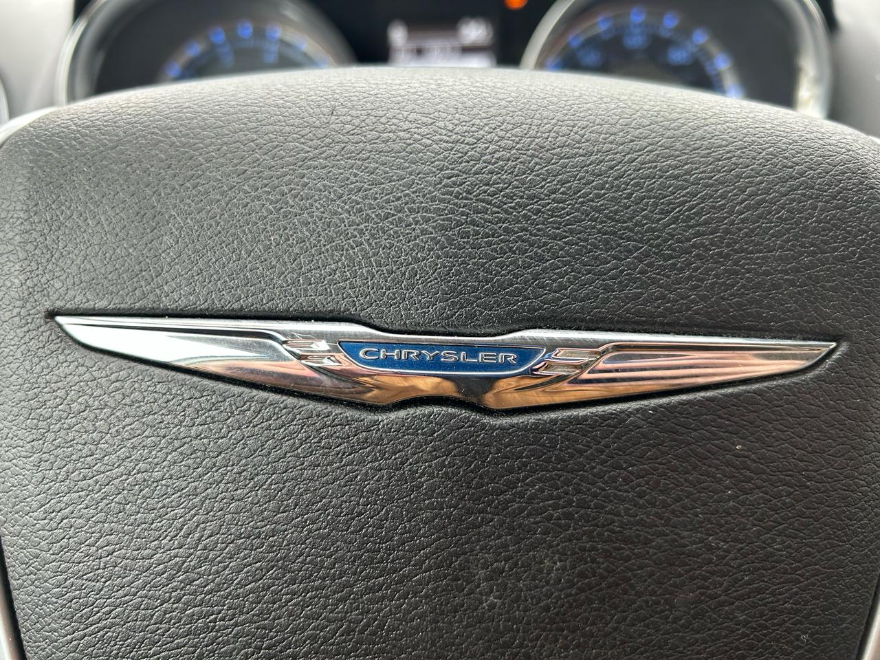 Chrysler Town & Country Touring 2014