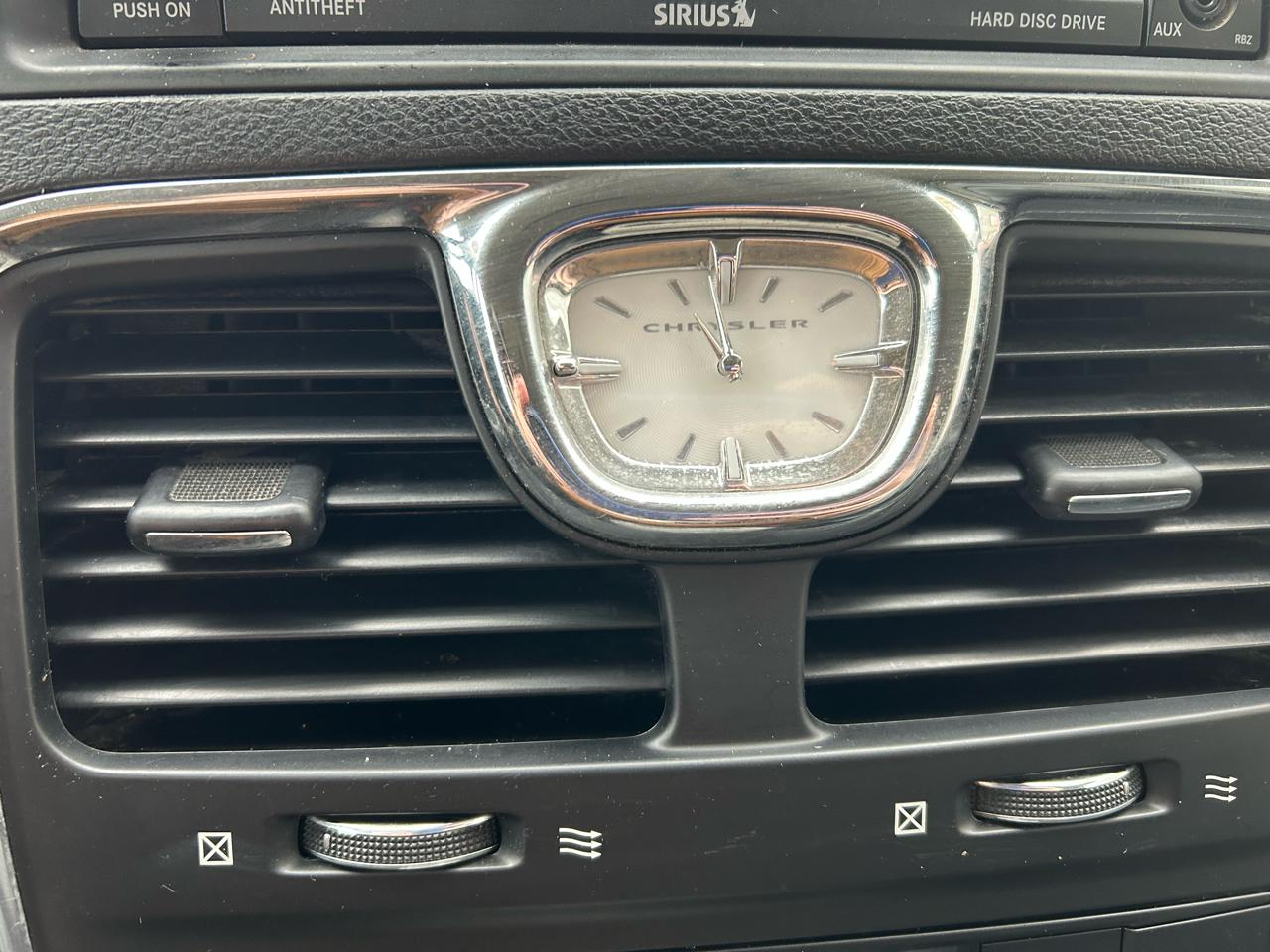 Chrysler Town & Country Touring 2014