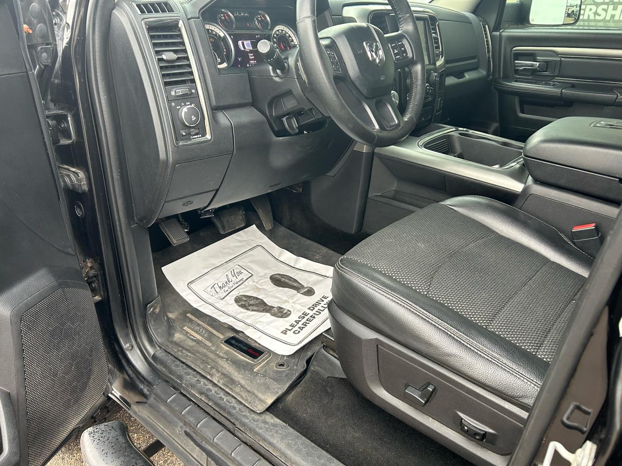 RAM 1500 Sport Crew Cab LWB 4WD 2016