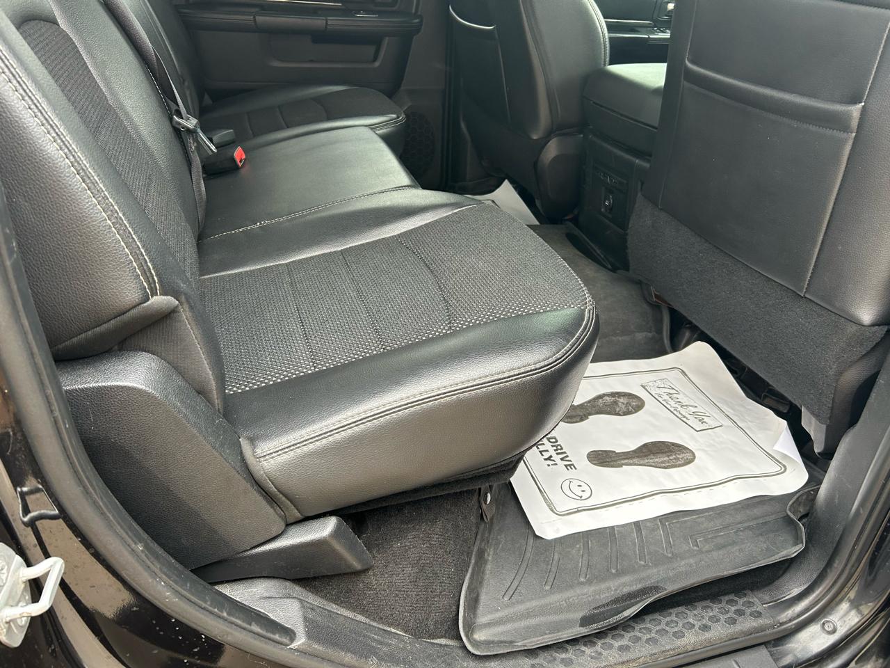 RAM 1500 Sport Crew Cab LWB 4WD 2016