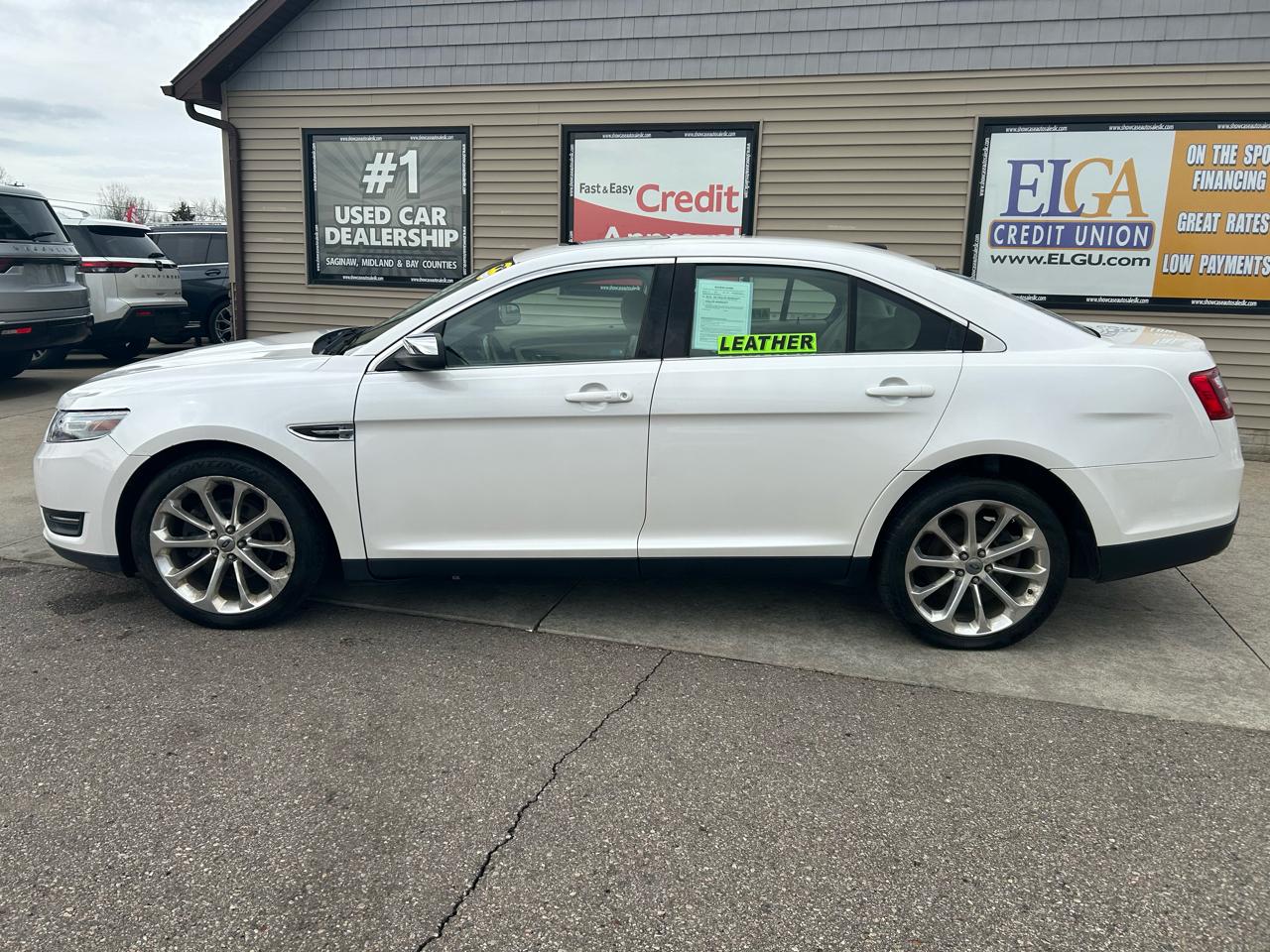 Ford Taurus Limited FWD 2013